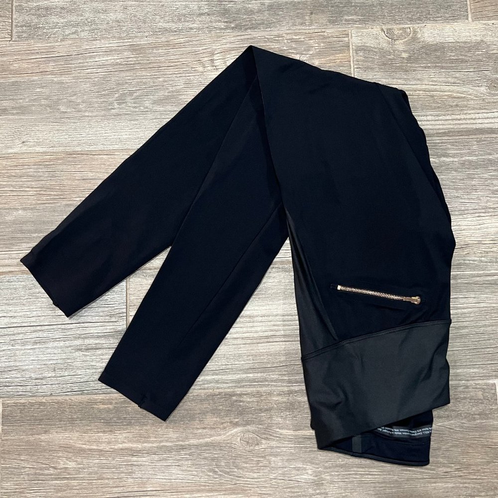 ADAY Clothing - Throw it Higher Leggings - Black with Gold Zippers (XS)